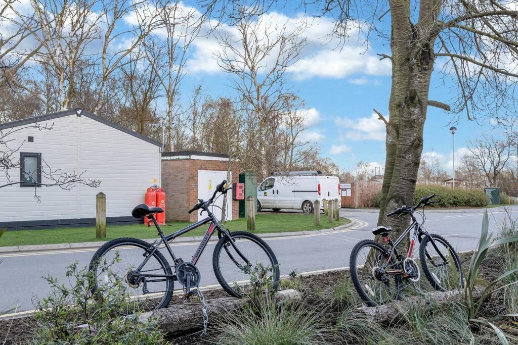 Tattershall Lakes: Sally'S Superior Stay Exterior photo